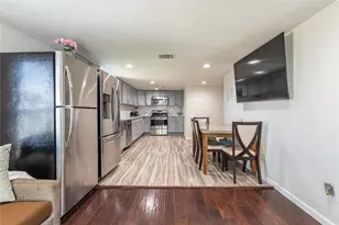 909 32nd St, Galveston, TX 77550 - Photo 8