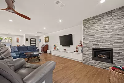 9203 Bronco Drive, Houston, TX 77055 - Photo 8