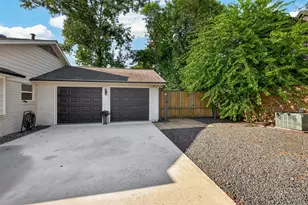 9203 Bronco Dr, Houston, TX 77055 - Photo 40