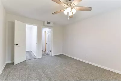 1309 W Lang Street, Alvin, TX 77511 - Photo 8