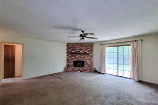 8875 Casey Dr, Beaumont, TX 77707 - Photo 10
