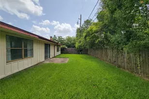 8875 Casey Dr, Beaumont, TX 77707 - Photo 28