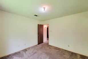 8875 Casey Dr, Beaumont, TX 77707 - Photo 18