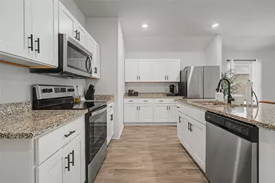 118 Barton Creek Drive, Huntsville, TX 77340 - Photo 8
