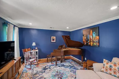 11119 Holly Springs Drive, Houston, TX 77042 - Photo 4
