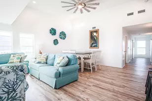 16627 Jamaica Beach Rd, Galveston, TX 77554 - Photo 18