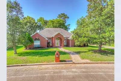 108 Wildwood Drive, Livingston, TX 77351 - Photo 1