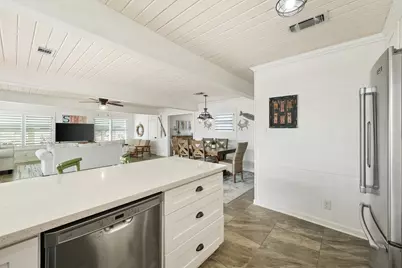 16634 Jamaica Beach Road, Galveston, TX 77554 - Photo 12