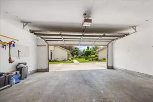 13621 Garden Grove Ct, Houston, TX 77082 - Photo 12