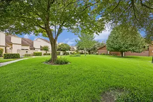 13621 Garden Grove Ct, Houston, TX 77082 - Photo 8