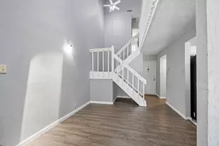 13621 Garden Grove Ct, Houston, TX 77082 - Photo 4