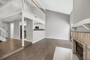 13621 Garden Grove Ct, Houston, TX 77082 - Photo 2