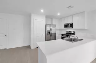 410 Hatton Ct, Conroe, TX 77303 - Photo 10