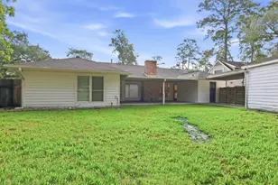 672 Ravensworth Dr, Conroe, TX 77302 - Photo 18