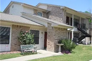 700 Piner St, Honey Grove, TX 75446 - Photo 2