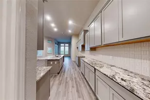 1031 Comal Trl, Dayton, TX 77535 - Photo 14