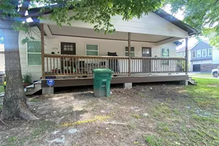 1413 Egypt St, Houston, TX 77009 - Photo 2