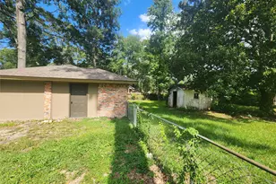 213 Holly Ln, Woodbranch, TX 77357 - Photo 6