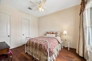 2103 Airline Dr, Friendswood, TX 77546 - Photo 12