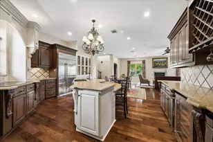 2103 Airline Dr, Friendswood, TX 77546 - Photo 6