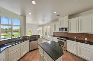 10402 Kingston Creek Ln, Cypress, TX 77433 - Photo 14