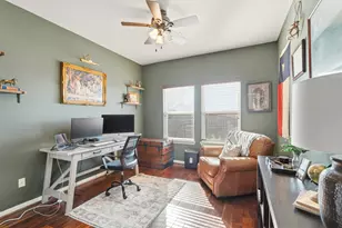 234 S Lantana Cir, Sealy, TX 77474 - Photo 10