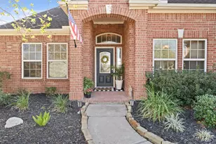 234 S Lantana Cir, Sealy, TX 77474 - Photo 2