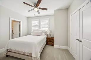 6735 Highclere Manor Ln, Houston, TX 77055 - Photo 24