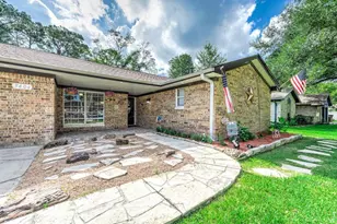 5404 Tanglebriar Dr, Dickinson, TX 77539 - Photo 2