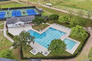 2018 Old Dixie Dr, Richmond, TX 77406 - Photo 32