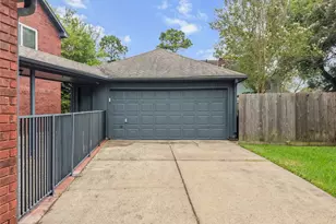 2105 Murfield Dr, League City, TX 77573 - Photo 36