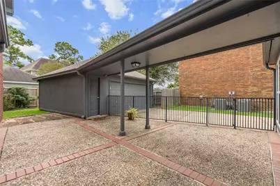 2105 Murfield Drive, League City, TX 77573 - Photo 38