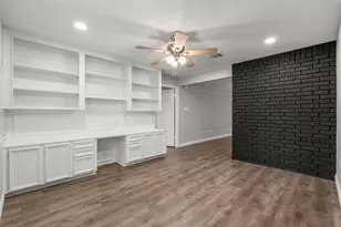 2105 Murfield Dr, League City, TX 77573 - Photo 18
