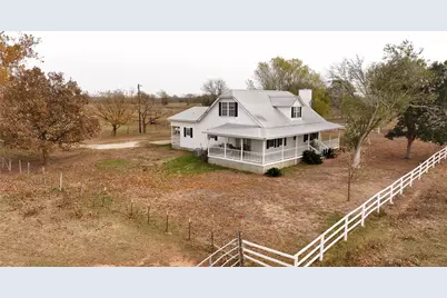 1505 Prairie Valley Road, West Point, TX 78963 - Photo 10