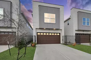 2507 Des Chaumes St, Houston, TX 77026 - Photo 1