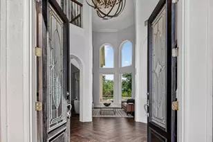 7 Spindrift Pl, The Woodlands, TX 77381 - Photo 2