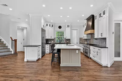 7 Spindrift Place, The Woodlands, TX 77381 - Photo 12