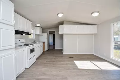 12561 Roy Harris Loop, Conroe, TX 77306 - Photo 10