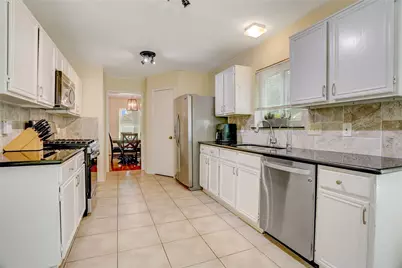 2513 Hadley Circle, Sugar Land, TX 77478 - Photo 6