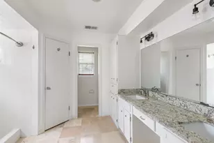 2006 Pine River Dr, Houston, TX 77339 - Photo 16