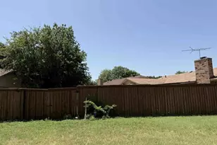 2820 Whitehurst Dr, Fort Worth, TX 76133 - Photo 2
