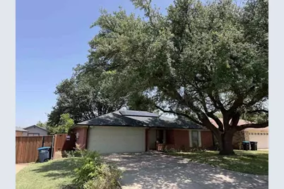 2820 Whitehurst Drive, Fort Worth, TX 76133 - Photo 1