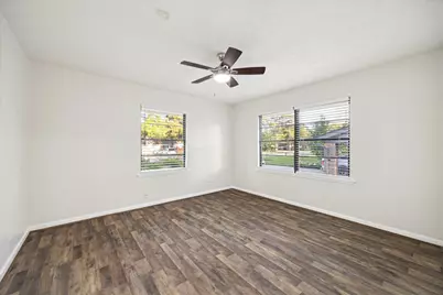 1309 Centennial Drive, Houston, TX 77055 - Photo 28