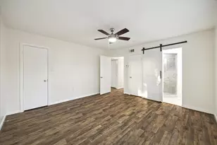 1309 Centennial Dr, Houston, TX 77055 - Photo 24