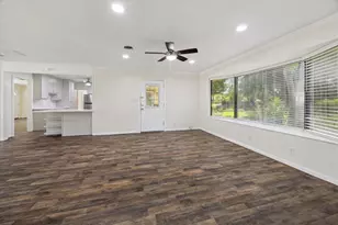 1309 Centennial Dr, Houston, TX 77055 - Photo 12