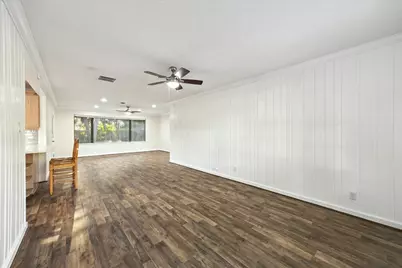 1309 Centennial Drive, Houston, TX 77055 - Photo 8