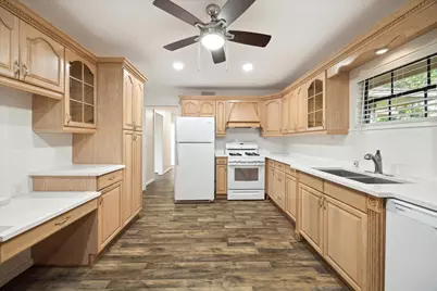 1309 Centennial Drive, Houston, TX 77055 - Photo 22