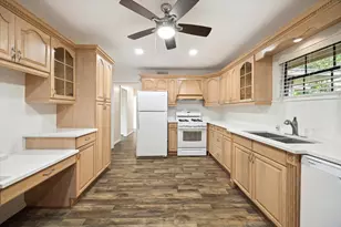 1309 Centennial Dr, Houston, TX 77055 - Photo 22
