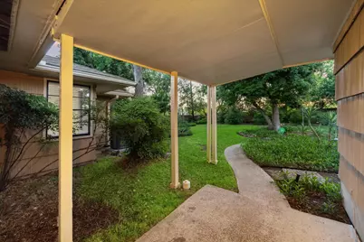 1309 Centennial Drive, Houston, TX 77055 - Photo 34