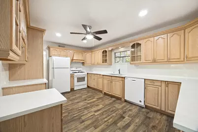 1309 Centennial Drive, Houston, TX 77055 - Photo 18